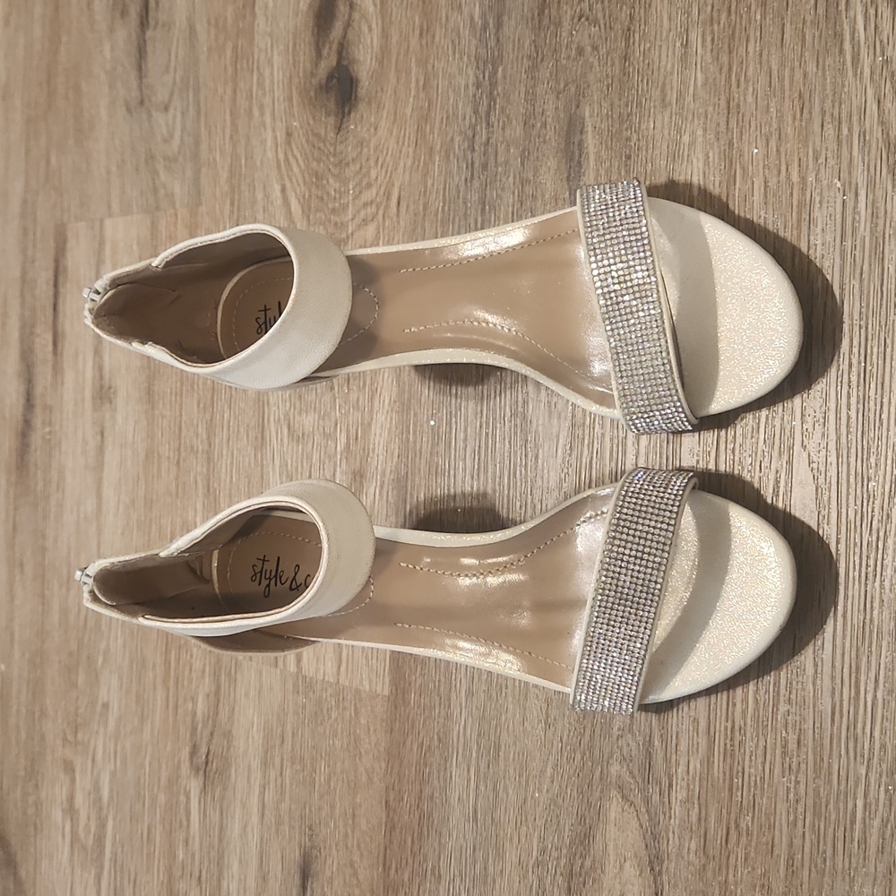 Womens Style & Co Strappy Heels - Picture 2 of 6